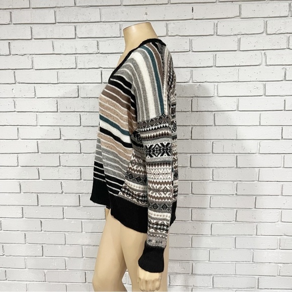 Design‎ History Women’s Striped Wool Blend Sweater - Picture 8 of 11